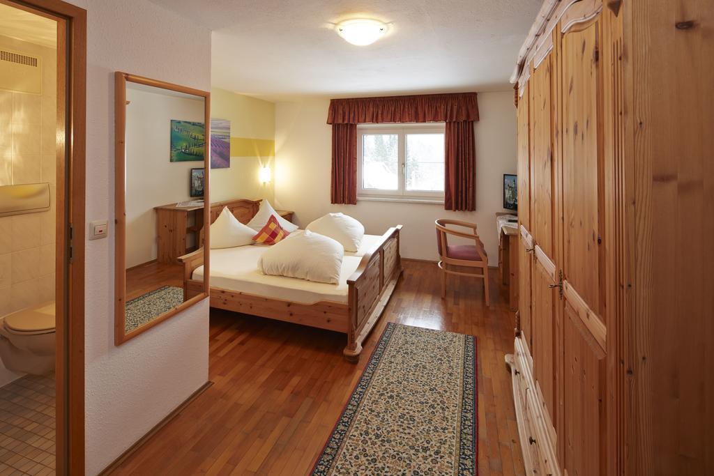 Alpenmotel Saeuling Пінсванг Номер фото