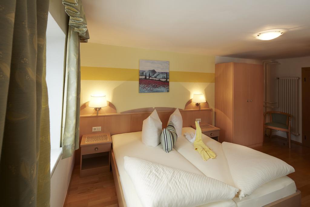 Alpenmotel Saeuling Пінсванг Номер фото